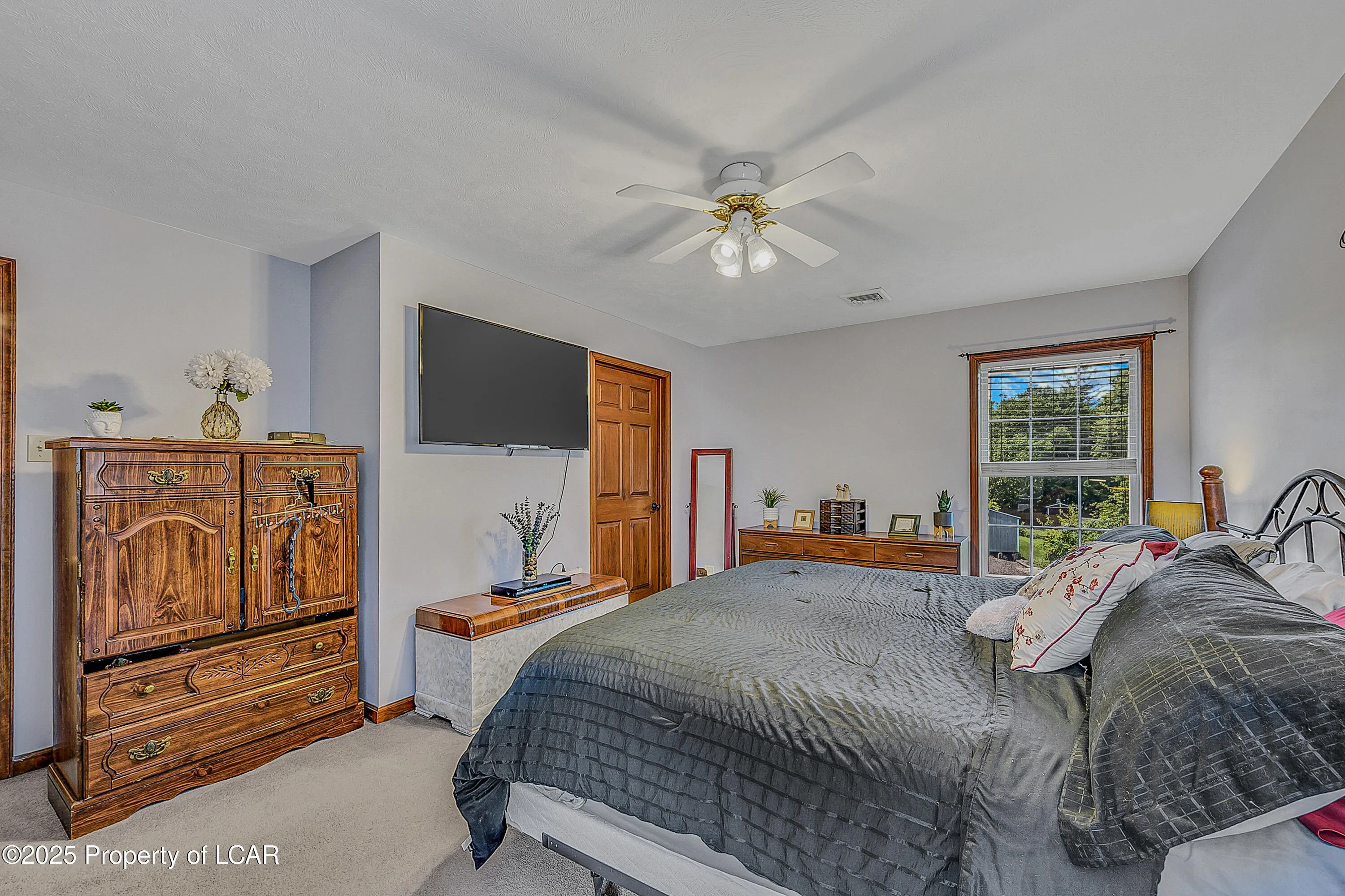 241 Oak Street, Sugar Notch, PA 18706, 3 Bedrooms Bedrooms, 8 Rooms Rooms,3 BathroomsBathrooms,Residential,For Sale,Oak,25-3259