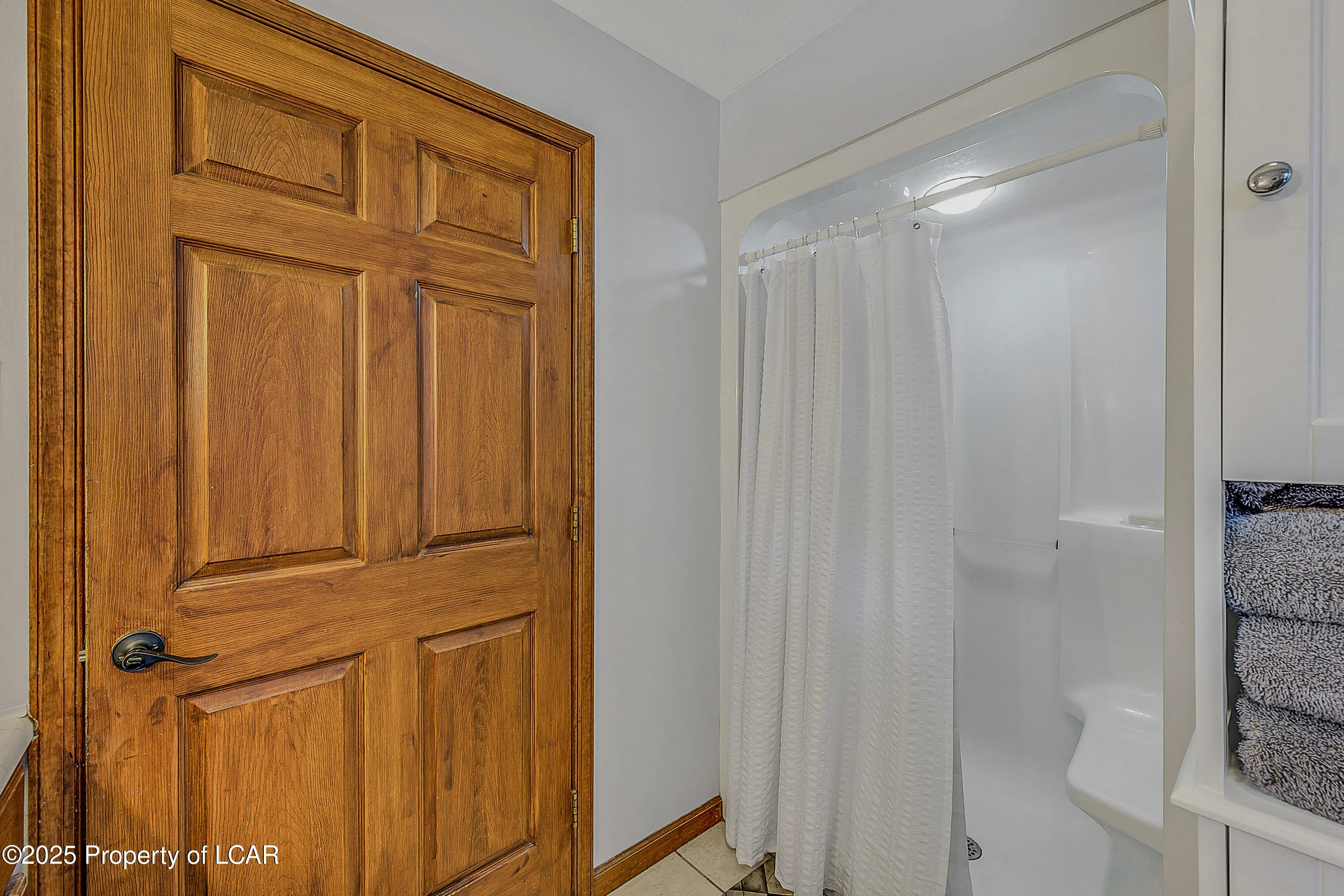 241 Oak Street, Sugar Notch, PA 18706, 3 Bedrooms Bedrooms, 8 Rooms Rooms,3 BathroomsBathrooms,Residential,For Sale,Oak,25-3259