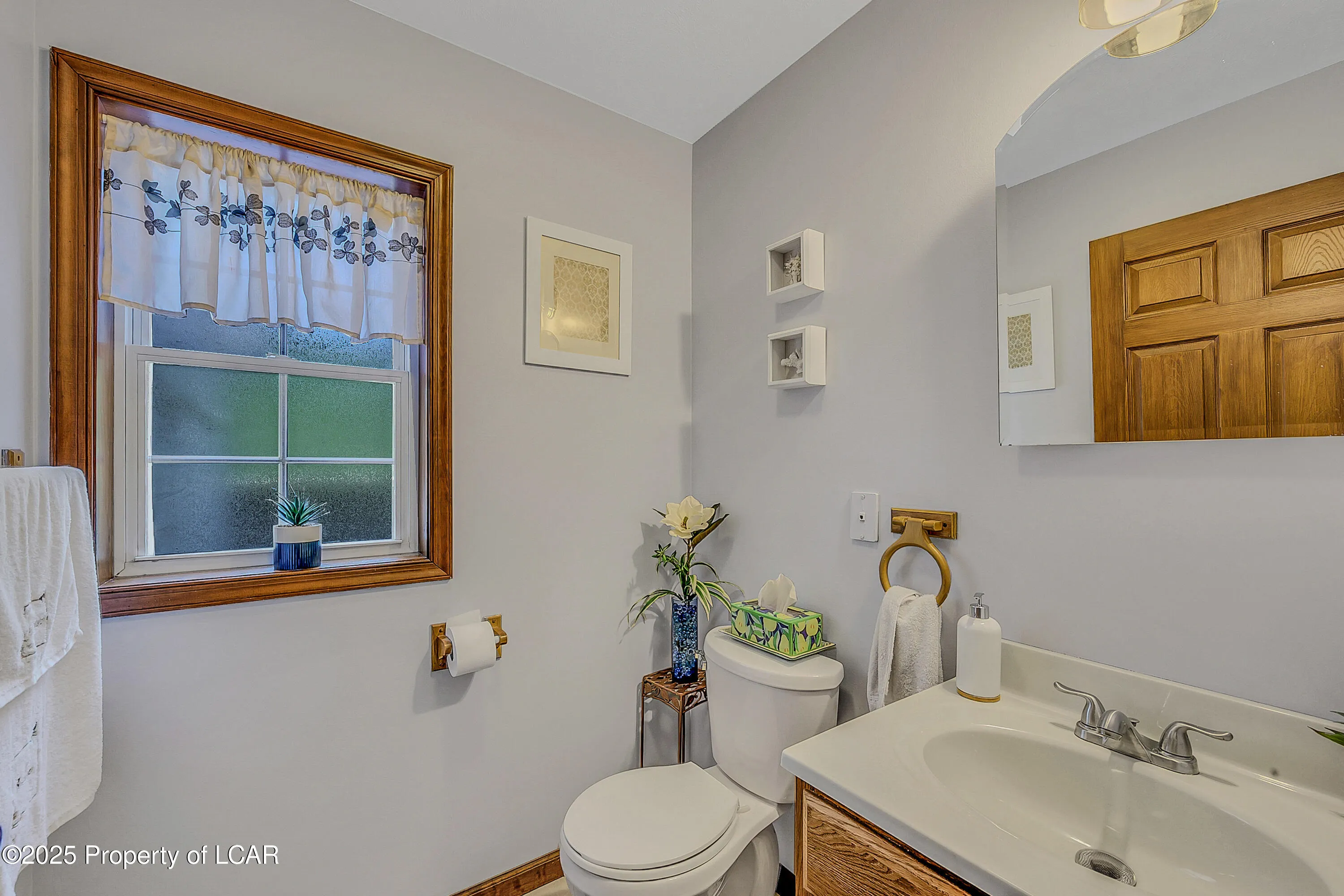 241 Oak Street, Sugar Notch, PA 18706, 3 Bedrooms Bedrooms, 8 Rooms Rooms,3 BathroomsBathrooms,Residential,For Sale,Oak,25-3259