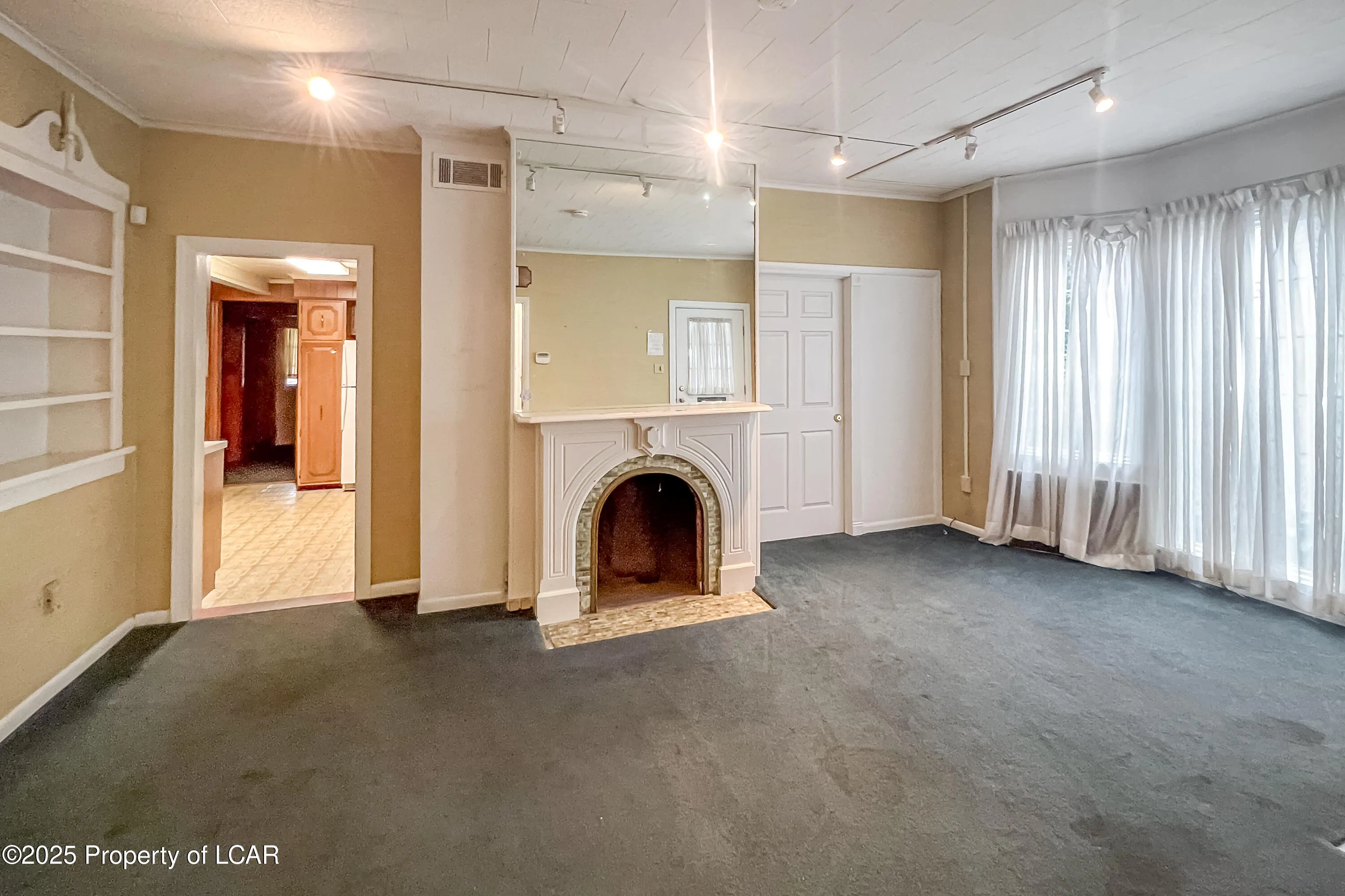 33 E South Street, Wilkes-Barre, PA 18701, 6 Bedrooms Bedrooms, 9 Rooms Rooms,5 BathroomsBathrooms,Residential,For Sale,South,25-3266