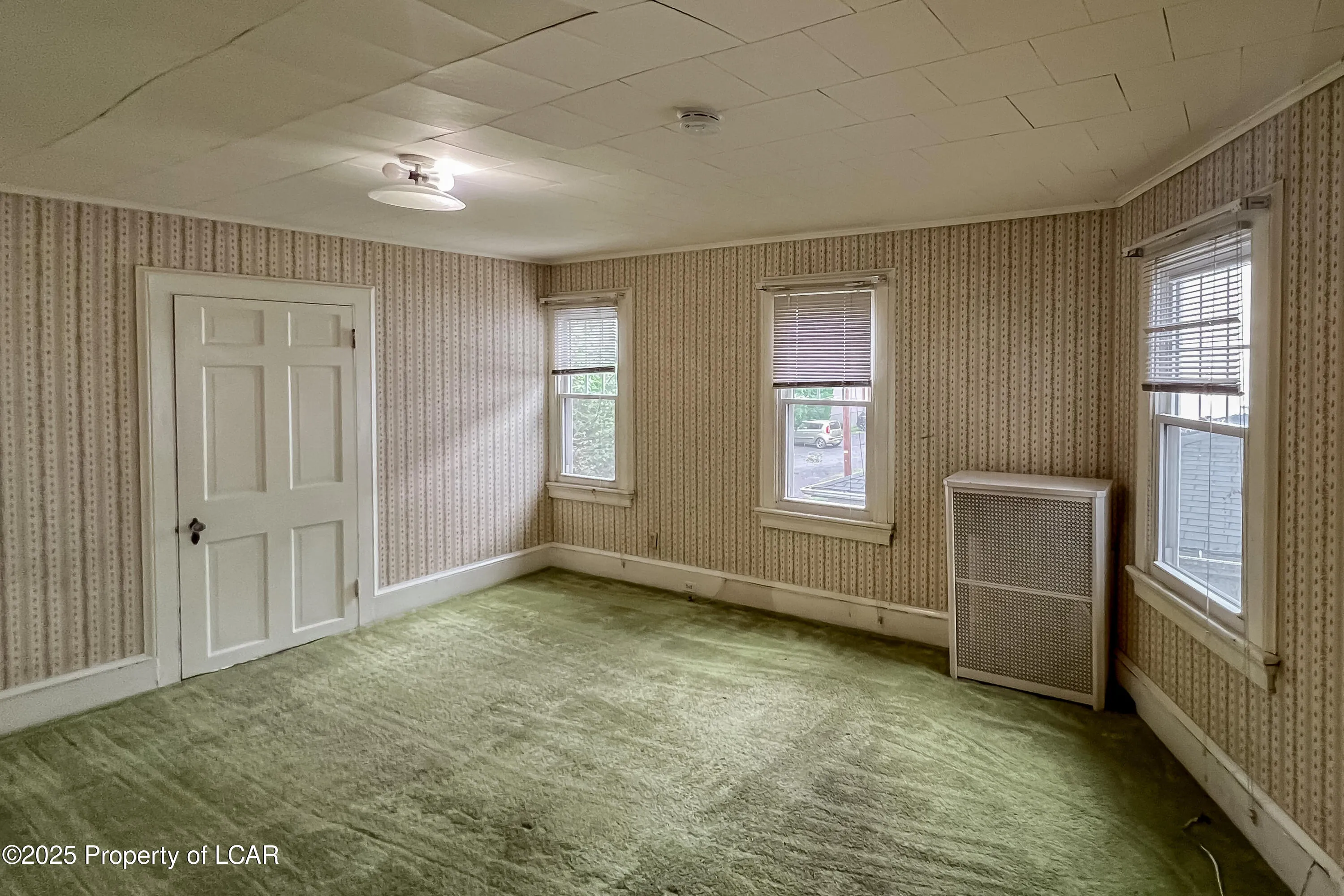33 E South Street, Wilkes-Barre, PA 18701, 6 Bedrooms Bedrooms, 9 Rooms Rooms,5 BathroomsBathrooms,Residential,For Sale,South,25-3266