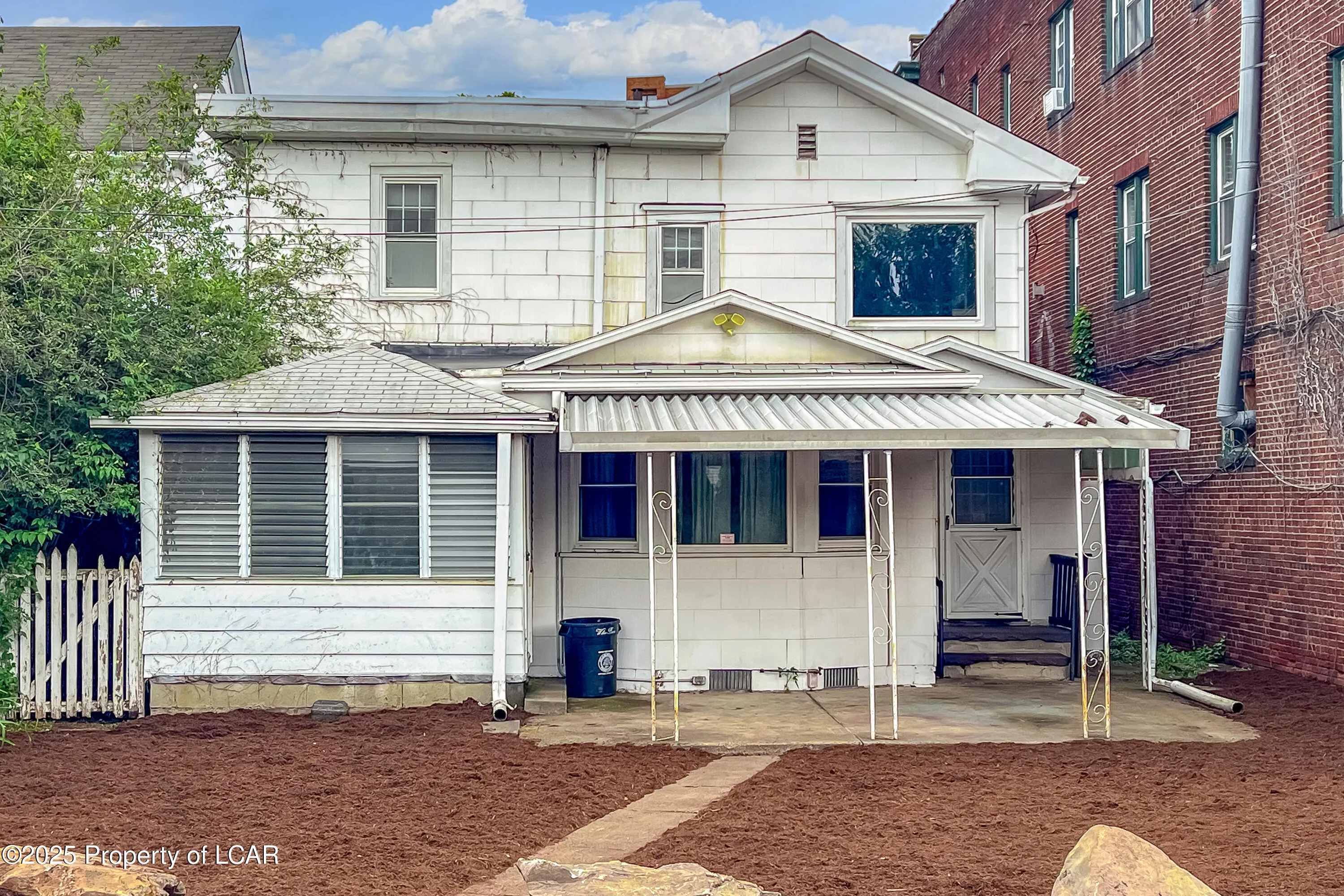 33 E South Street, Wilkes-Barre, PA 18701, 6 Bedrooms Bedrooms, 9 Rooms Rooms,5 BathroomsBathrooms,Residential,For Sale,South,25-3266