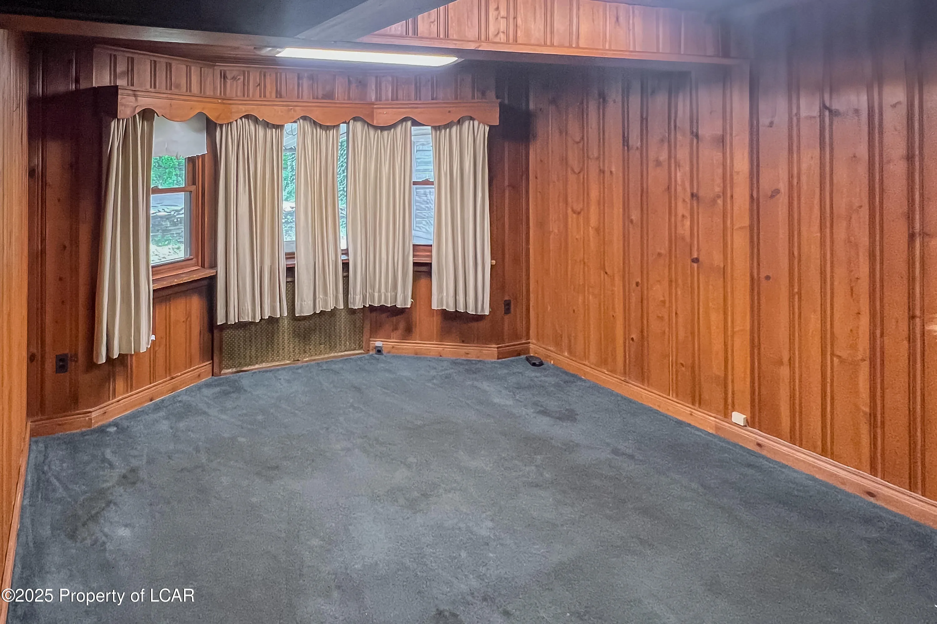 33 E South Street, Wilkes-Barre, PA 18701, 6 Bedrooms Bedrooms, 9 Rooms Rooms,5 BathroomsBathrooms,Residential,For Sale,South,25-3266