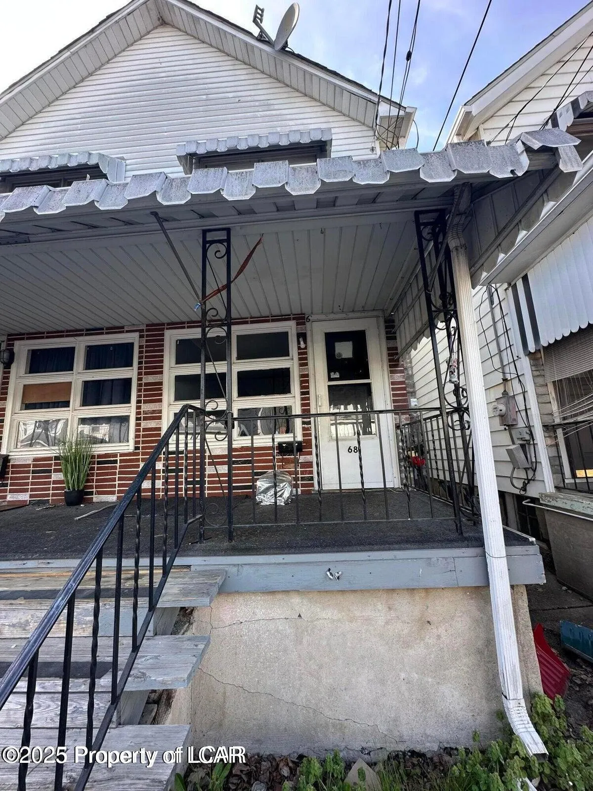 68 Luzerne Street, Hanover Township, PA 18706, 3 Bedrooms Bedrooms, 6 Rooms Rooms,1 BathroomBathrooms,Residential Lease,For Rent,Luzerne,25-3270