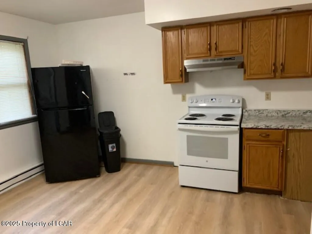 131 Tobin Lane, Edwardsville, PA 18704, 2 Bedrooms Bedrooms, 4 Rooms Rooms,1 BathroomBathrooms,Residential Lease,For Rent,Tobin,25-3290