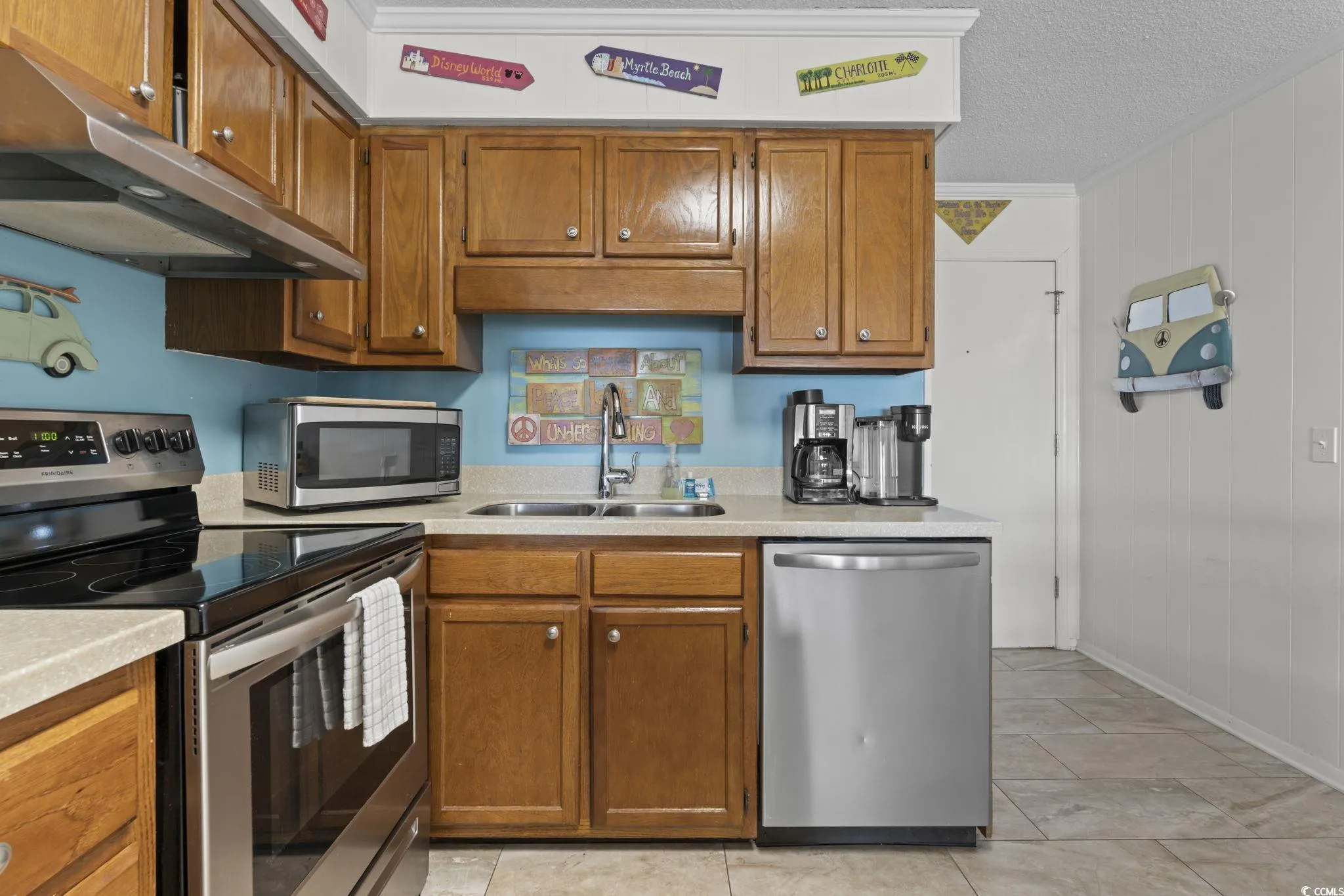 14258d3ff6cc2bd0a29207bca2216179