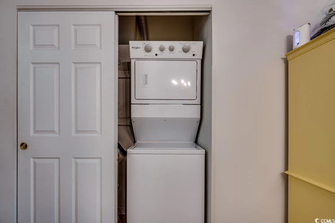 e4b8c0abf667456ca00ae35628ff1024