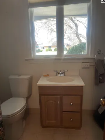 1/2 Bath