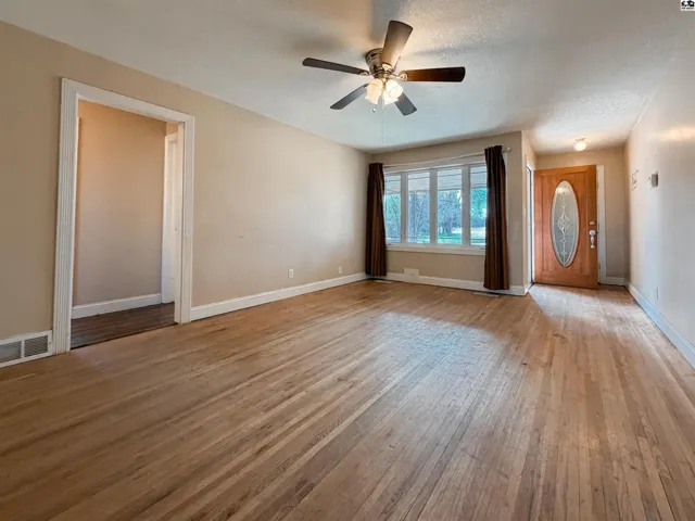 Spacious main floor living