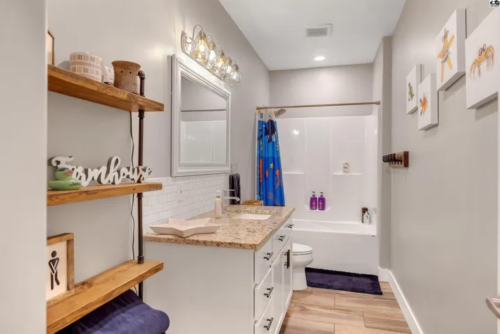 Bathroom #2