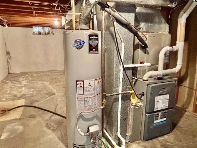 High efficiency furnace & air conditioner were updated in 2019.