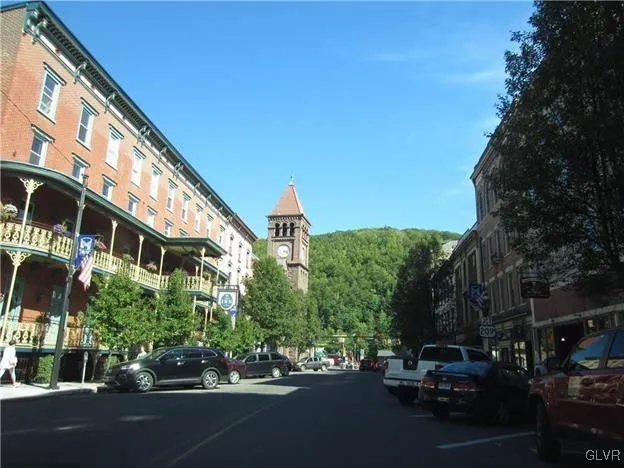 10 mins from downtown Jim Thorpe