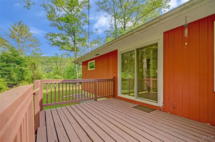 236 Merwinsburg Rd 37 Large