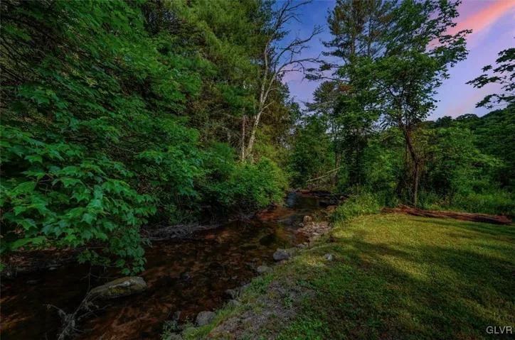 236 Merwinsburg Rd 03 Dusk Large