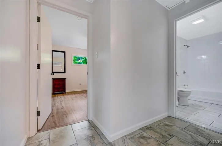 236 Merwinsburg Rd 23 Large