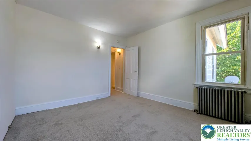 Middle bedroom, second view