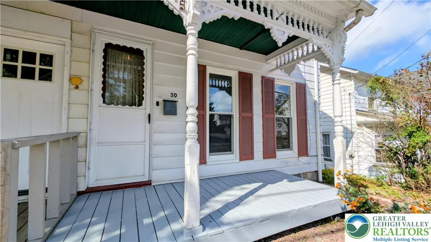 Front porch

