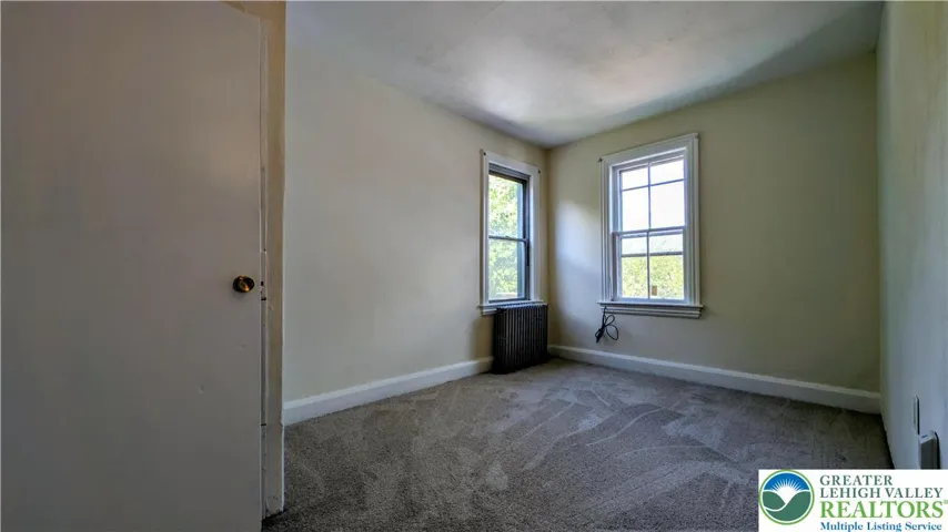 Rear bedroom