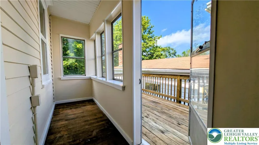 Side porch