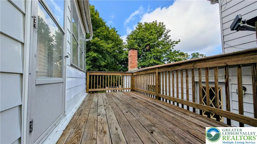 Second view of side deck