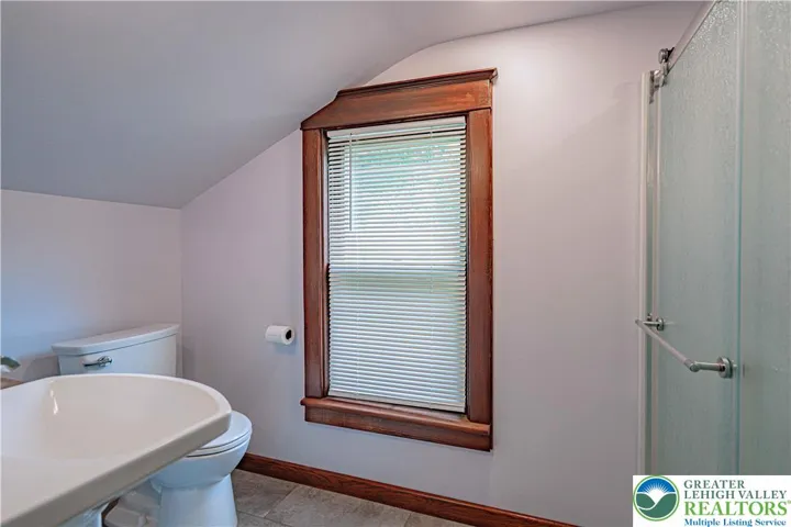 Full bathroom