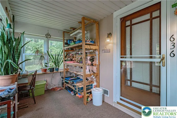 3 season room