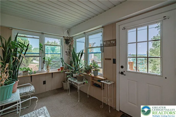 3 season room