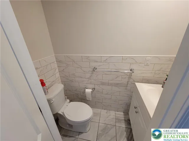 Powder room