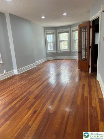Living room/family room