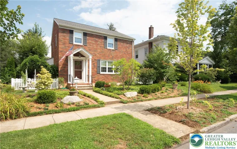 2707 W LIBERTY - located in Allentown's West End in a quiet walkable neighborhood.