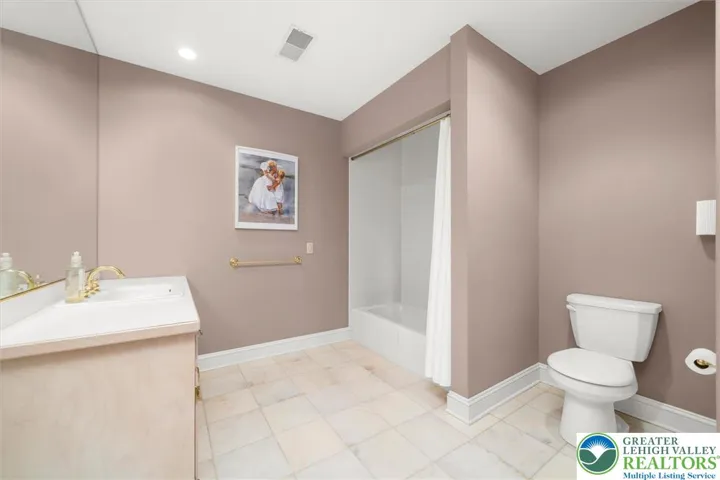 Bedroom 2 full bath