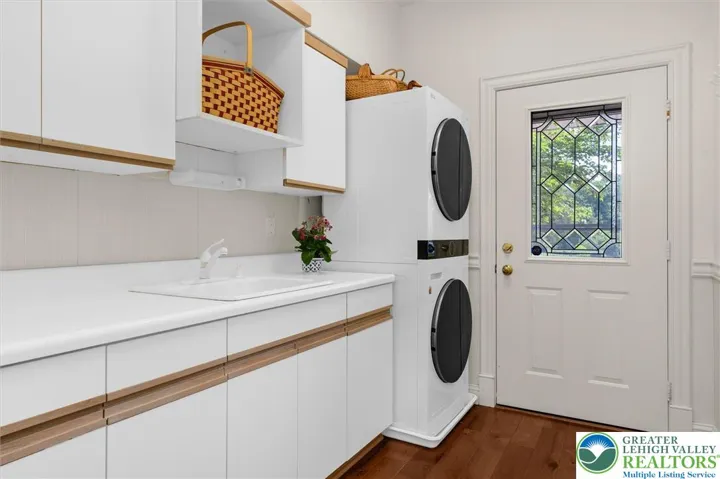 Laundry room 1st floor