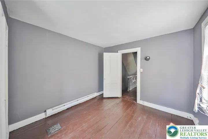Bedroom1 -2