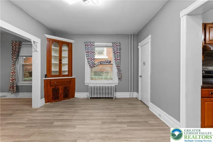 DINNING ROOM