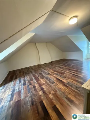 3rd room