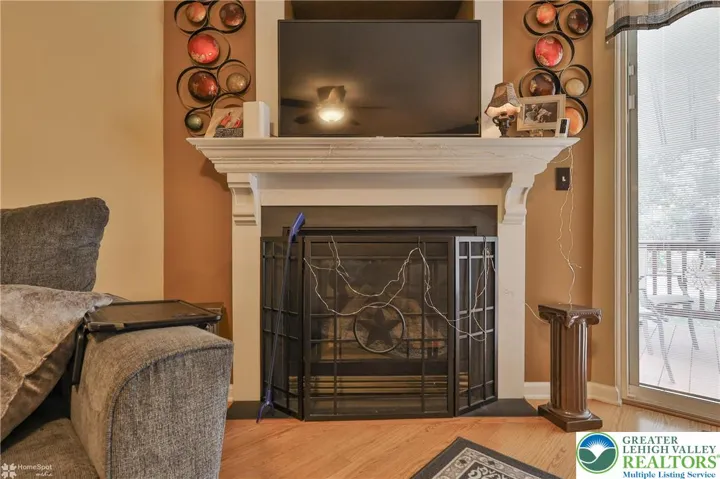 Gas Fireplace in Family Rm