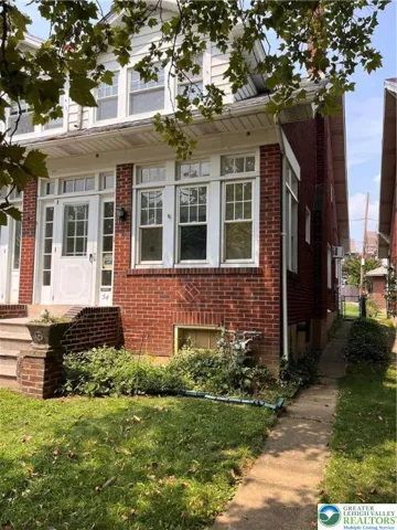 Side walk to the back yard.