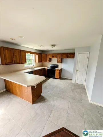 Kitchen side