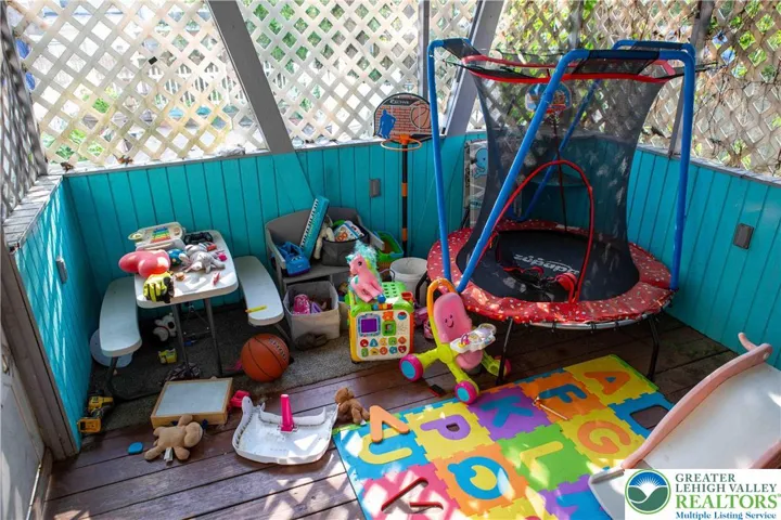 Enclosed porch