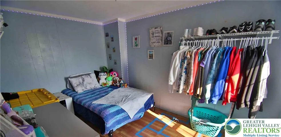 3rd floor - Rear Bedroom