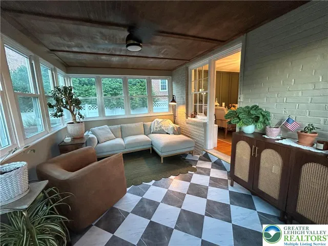 Electric baseboard heat & lighted ceiling fan