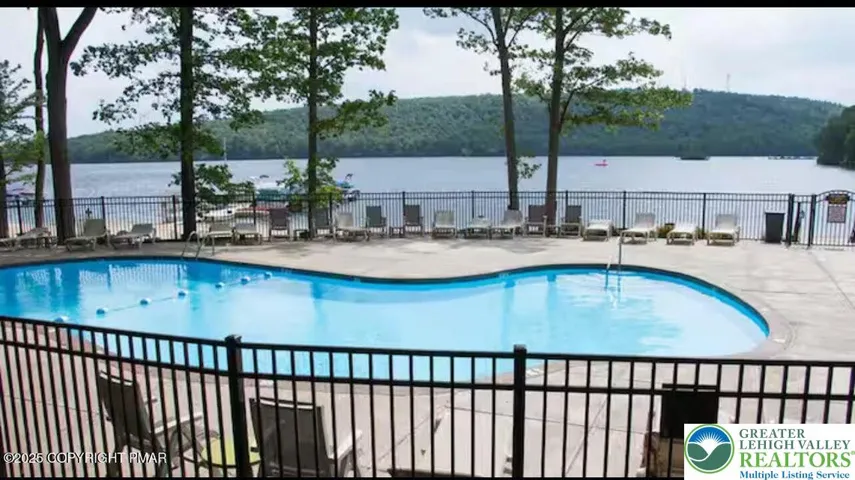 Boulder Lake Club