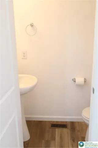 Half bath off of living room
