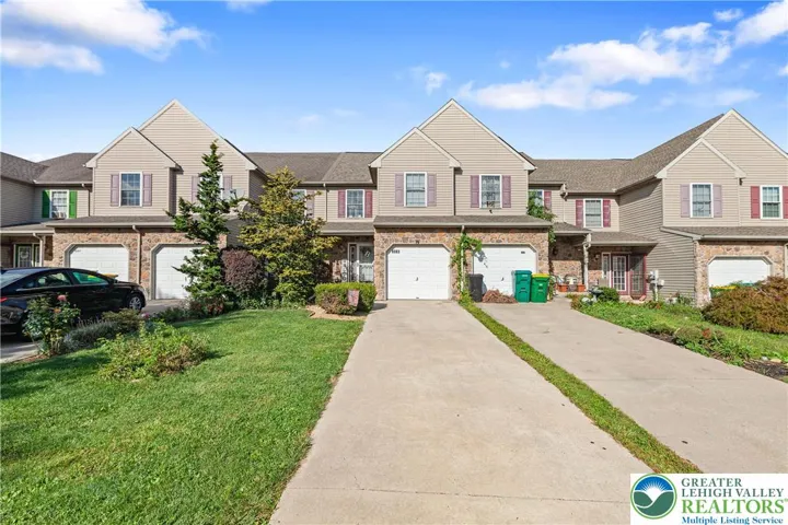 Welcome to 8083 Heritage Drive