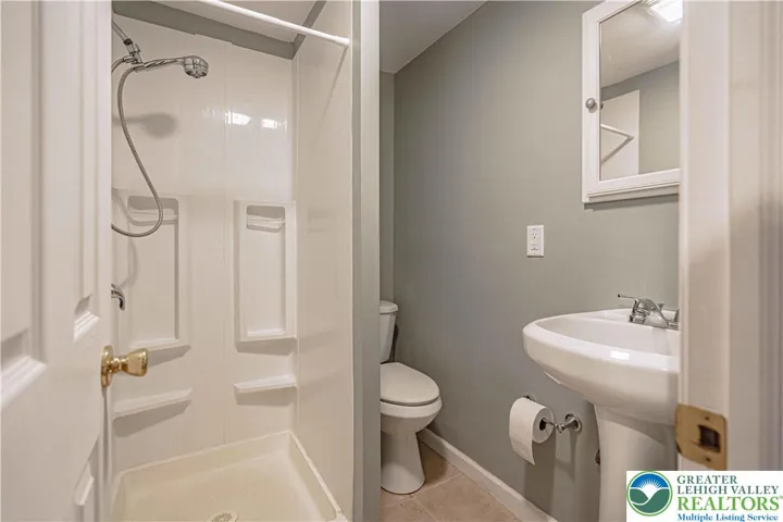 Full bathroom in the basement.