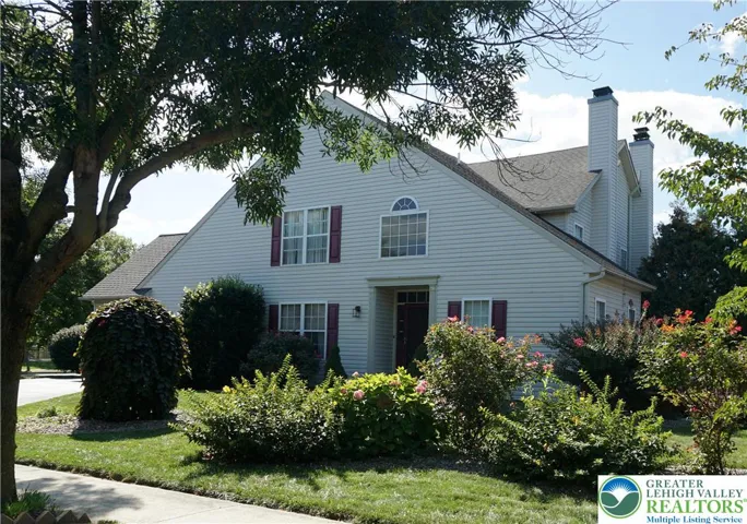 Welcome to 6007 Timberknoll Drive!