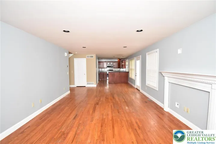 25 x 14' Family Room