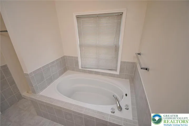 Primary Bath - Large Soaking Tub