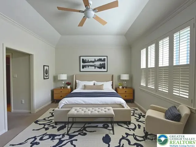 Virtual staging 1st fl primary bedroom
