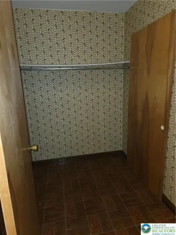 walk in closet/pantry